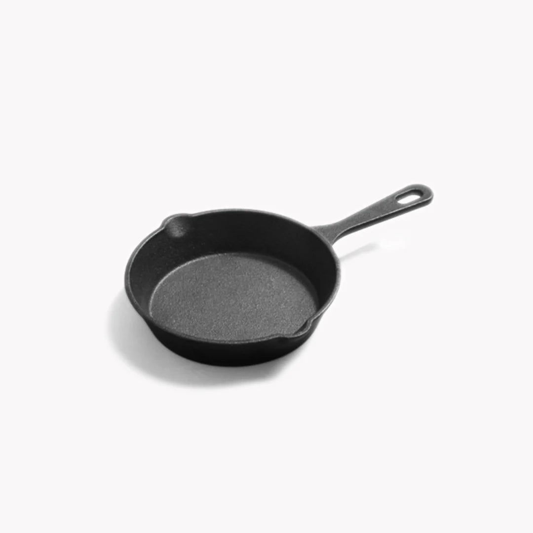 Pratinea™ Cast Iron Skillet