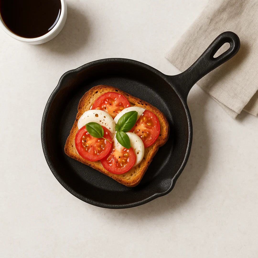 Pratinea™ Cast Iron Skillet Set (3 Pieces)