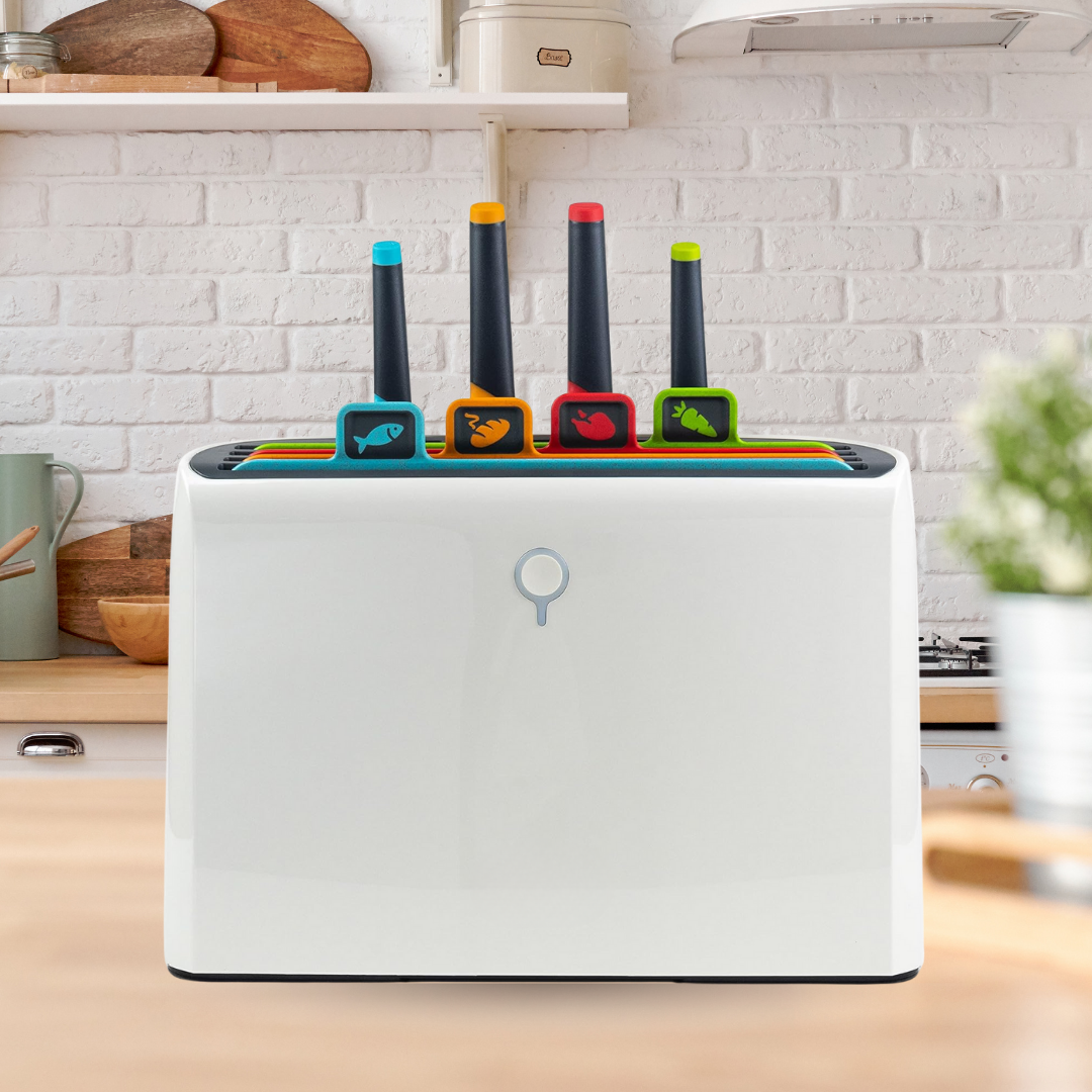 Pratinea™ Smart Knife & Board Set