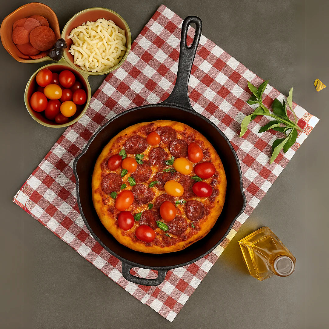 Pratinea™ Cast Iron Skillet